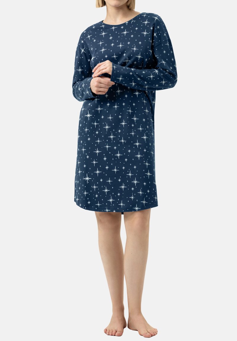 Abito da notte lungo a maniche con stampa bianca stellata, di colore blu navy, con scollatura rotonda e vestibilità comoda, realizzato in tessuto morbido.