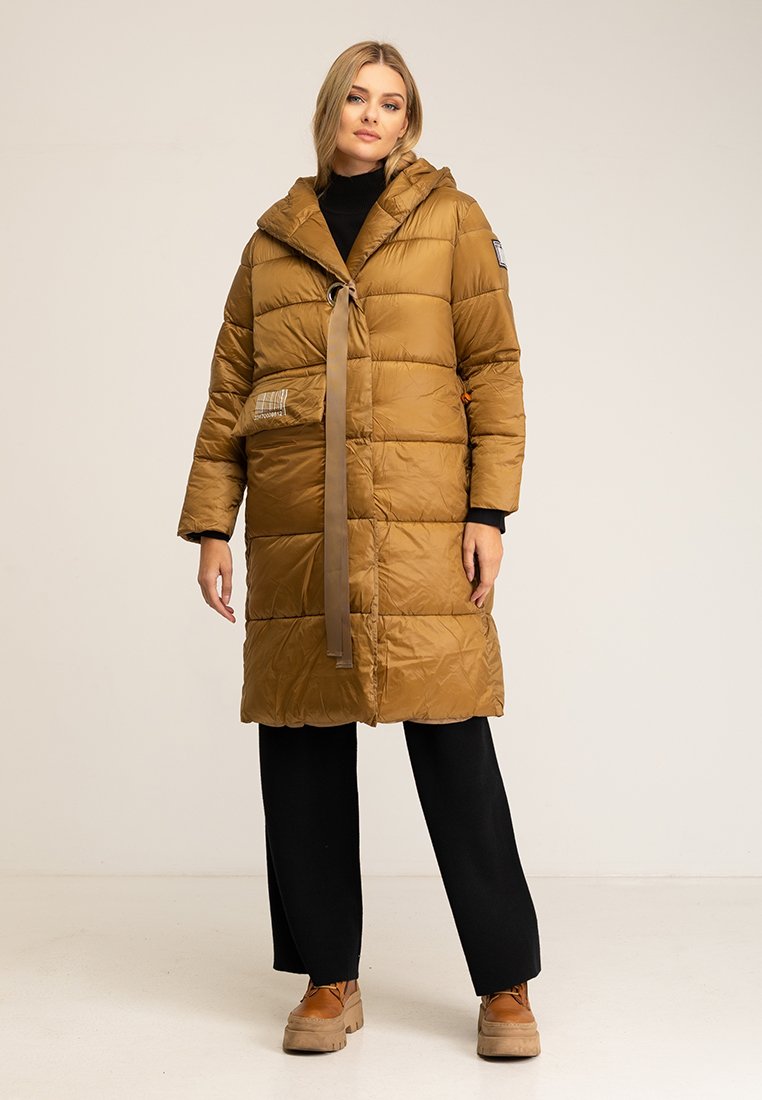 Tantra Wintermantel camel