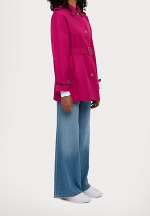 Trenchcoat - berry