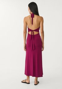 Stradivarius MIDI WITH KNOT - Jerseyklänning - pink