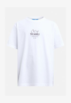 Valkoinen puuvillapaita, jossa on pyöreä kaula-aukko ja lyhyet hihat. Mustalla ja purppuranvärisellä painettuna on teksti "Out of THIS WORLD" sekä yksityiskohtia alla.