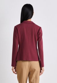 BOSS JONALAHRA - Bleizeris - dark red
