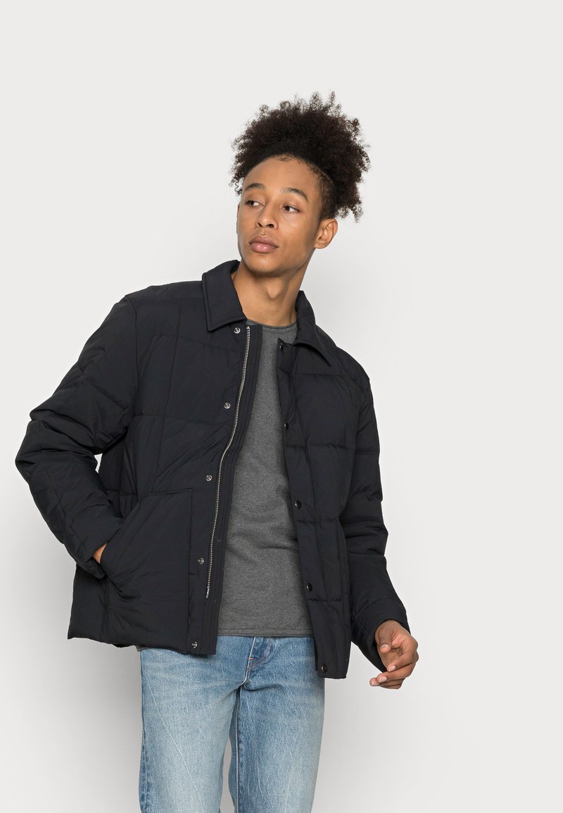 ARKET Casaco de inverno - black