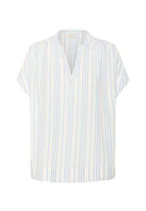 Blusa a maniche corte in cotone bianco con sottili righe verticali azzurro chiaro. Presenta un collo a V e pieghe sottili sulle spalle.