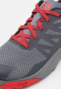 Salomon PATROL UNISEX - Sapatos de caminhada - quiet shade/magnet/goji berry