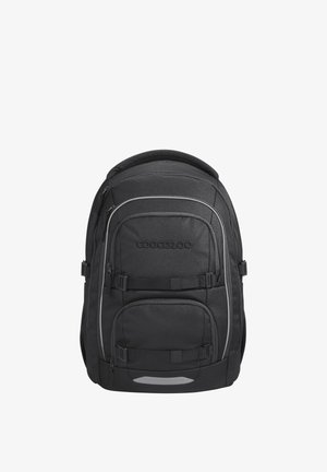 Sac à dos Coocazoo noir avec plusieurs compartiments zippés, sangles latérales réglables et bord réfléchissant sur fond blanc.
