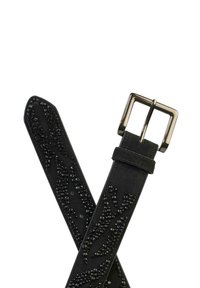 Ceinture en suède noir ornée d'un motif texturé de strass noirs. Boucle carrée en métal avec une finition polie.