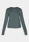 ONE CLASSIC - Pikkade varrukatega topp - vintage green/black