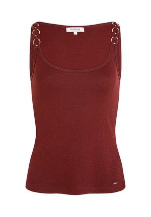 Débardeur sans manches rouge rouille avec encolure carrée et anneaux métalliques décoratifs sur les bretelles, taille petite, tissu tricoté.