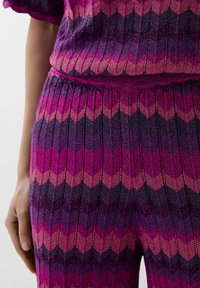 Scalpers ZIGGY  - Trousers - multicolor
