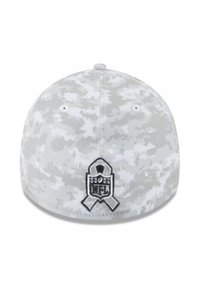 Grau camouflierte Kappe mit solidem Rücken, verziert mit einem gestickten NFL-Logo und Ripsband-Details. Hergestellt aus einem Stoff mit glatter Textur.