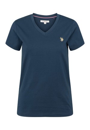 Tengerészkék V-nyakú póló, puha pamutból készült, rövid ujjú és az bal oldali mellrészen kis arany logóval díszített. Egyszínű kialakítás, klasszikus szabás.