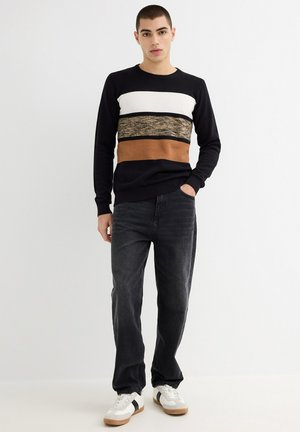 INSIDE A RAYAS - Jersey de punto - black