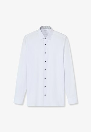 Weißes langärmliges Hemd aus Stoff mit durchgehender Knopfleiste und dunklen Knöpfen sowie einem gemusterten Innenkragen.