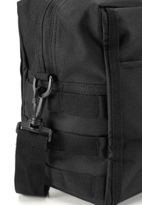 Brandit ACCESSOIRES UTILITY LARGE - Kelioninis krepšys - black