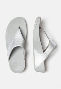 FitFlop Sandalai su T formos dirželiu - silver