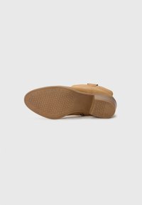 Marco Tozzi Bottines de cowboy / motard - camel