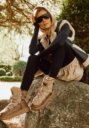 D.Franklin PLANOS - Botas para la nieve - light brown