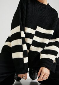 Guido Maria Kretschmer Collection Stickad tröja - black