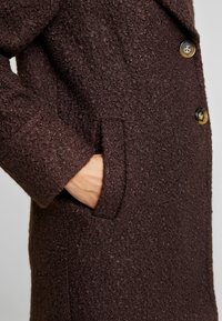 Dorothy Perkins Klassisk kappa / rock - dark brown