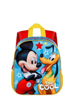 Mochila con ilustraciones de Mickey Mouse y Pluto, fondo azul, correas rojas, acentos amarillos y texto "¡MUY GUAY!".