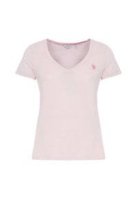 T-shirt in cotone rosa con scollo a V, maniche corte e un piccolo design ricamato sul lato sinistro del petto. Presenta una texture liscia.