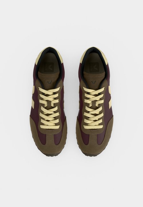 Veja GT - Trainers - amarante/butter — foto 5