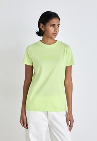 BOSS ELOGO - Marškinėliai su spaudiniu - medium green