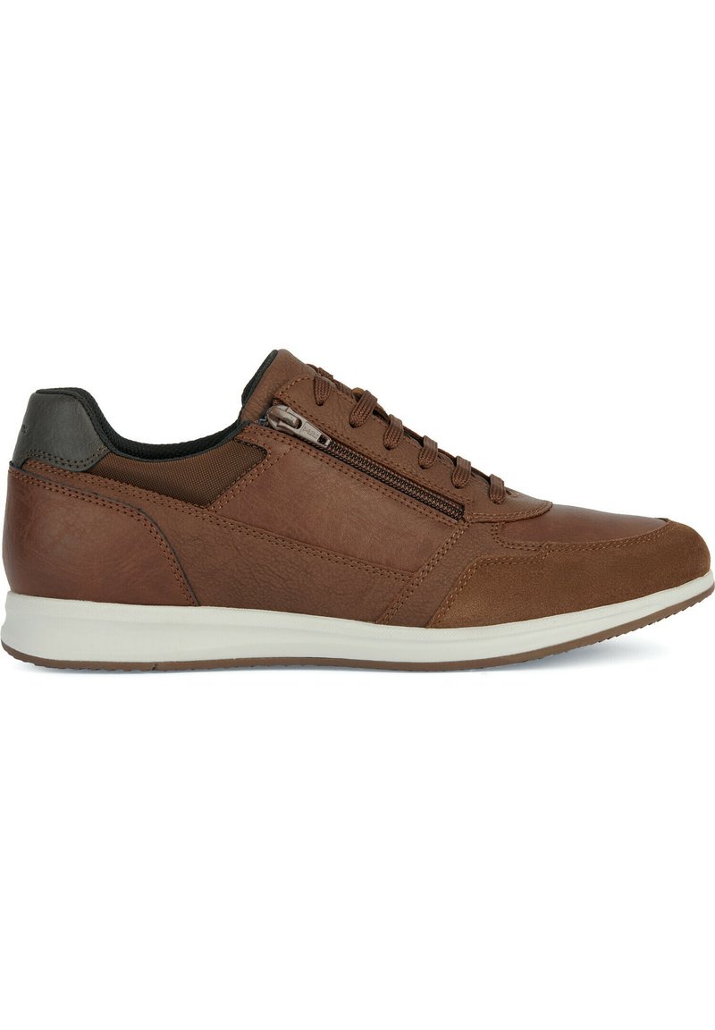 Geox U AVERY - Zapatillas - cognac