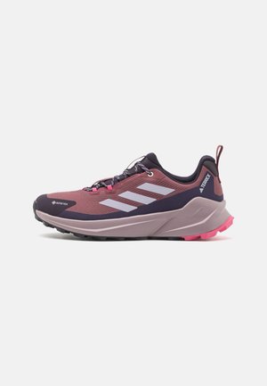 adidas Terrex TRAILMAKER 2.0 GORE-TEX® HIKING - Hiking shoes - quiet crimson/silver dawn/pink fusion