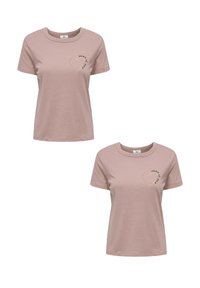Helles rosa Baumwoll-T-Shirt mit Rundhalsausschnitt und kurzen Ärmeln, auf der linken Brust mit einem goldenen Herz und dem Text "Heart of" bedruckt.