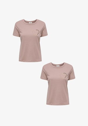 Helles rosa Baumwoll-T-Shirt mit Rundhalsausschnitt und kurzen Ärmeln, auf der linken Brust mit einem goldenen Herz und dem Text "Heart of" bedruckt.