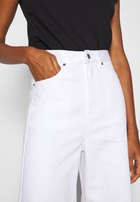 Dr.Denim Tall Džíny Relaxed Fit - white denim