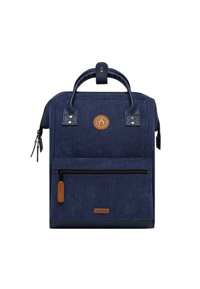 Cabaia ADVENTURER MINI - Zaino da viaggio - oran print/blu scuro