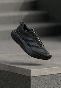 Niet geselecteerd, core black/grey five/silver-coloured metallic