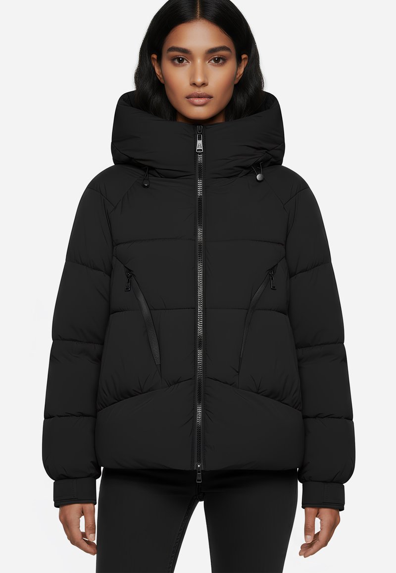 Giacca a vento nera con colletto alto, chiusura con zip frontale e tasche laterali con zip. Presenta un design trapuntato e polsini elastici per il calore.