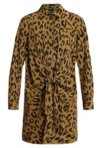 Abito camicia con stampa maculata in marrone e nero, dotato di vita regolabile, chiusura con bottoni e maniche lunghe. Tessuto morbido con una vestibilità rilassata.