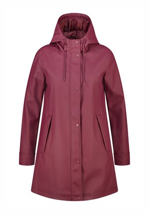 Imperméable maroon avec capuche, cordon de serrage ajustable, boutons-pression et deux poches avant ; texture lisse et design mi-genou.