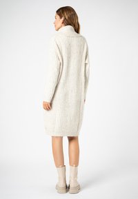 Sublevel ROLLKRAGEN - Strickkleid - beige