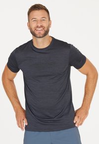 Endurance S/S PERFORMANCE - T-shirt till träning - ombre blue