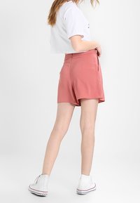 Ellesse Triko s potiskem - white