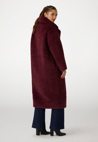 Guess Klassisk frakke - bordeaux