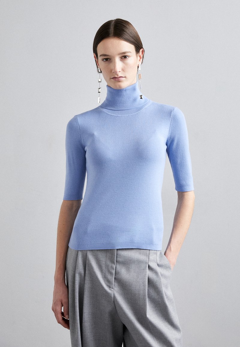 Filippa K - ELBOW SLEEVE - T-paita - sky blue, Suurenna