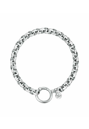 Bracciale in metallo argento con maglie spesse, chiusura rotonda e un piccolo ciondolo circolare con un design a foglia. Texture liscia e lucida.