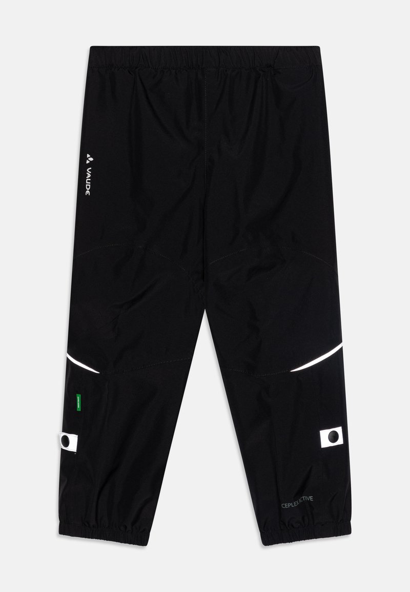 Zwarte waterdichte broek met een elastische tailleband, reflecterende accenten en een gestructureerde afwerking. Bevat logo en groene labeldetails.