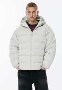 PULL&BEAR Téli dzseki - light grey