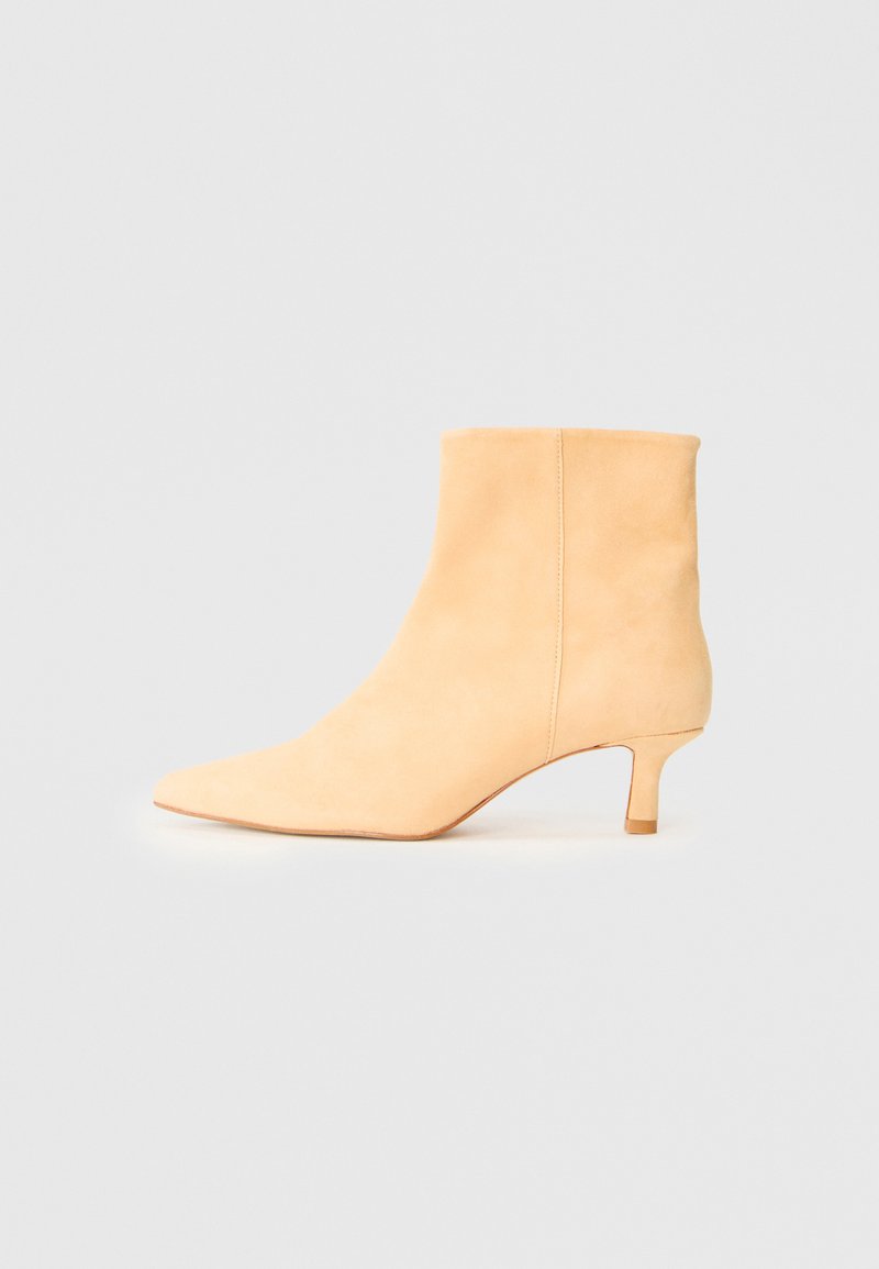 & Other Stories Korte laarzen beige