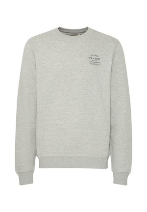 Grauer Pullover aus weichem Stoff, mit rundem Ausschnitt, langen Ärmeln und einem kleinen gedruckten Logo auf der Brust. Ribbed Bündchen und Saum.
