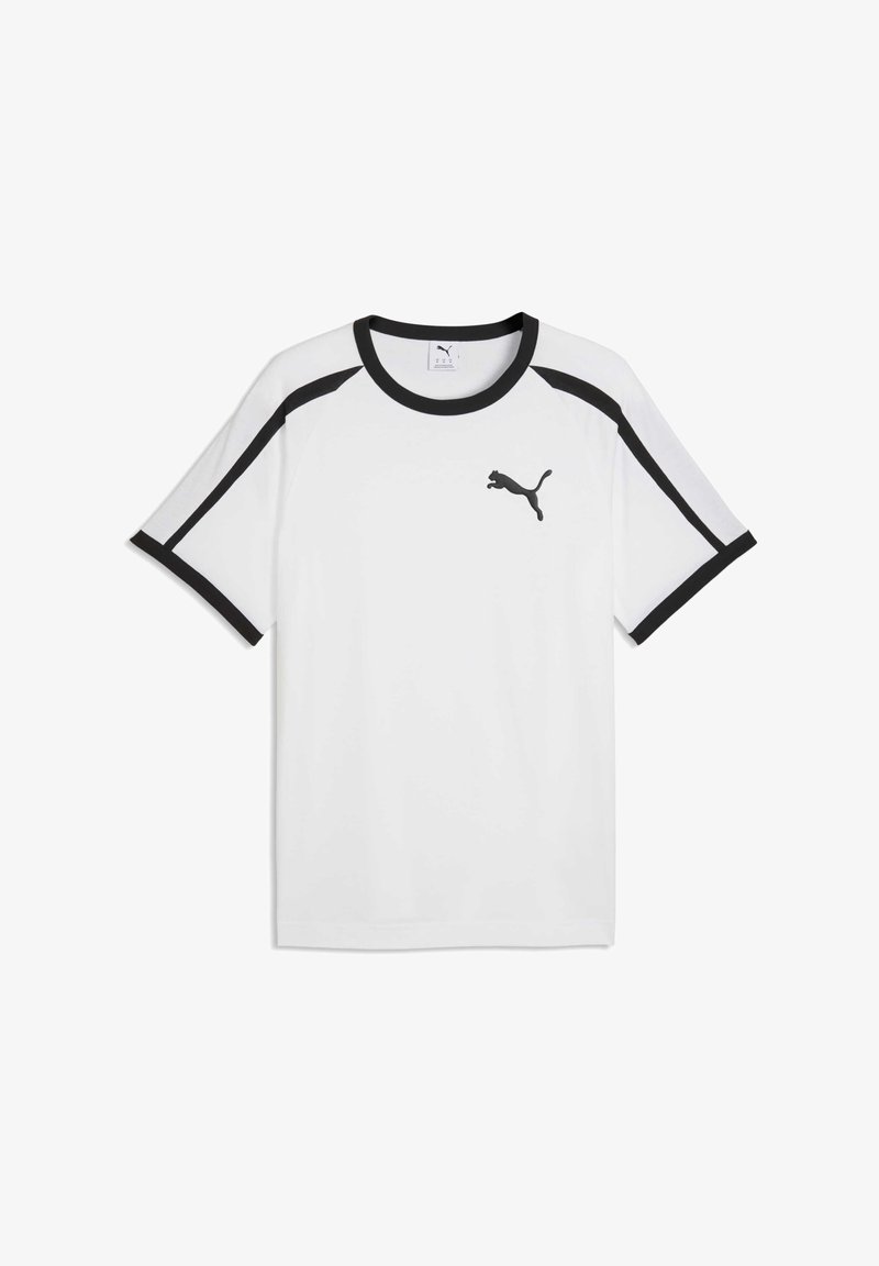 T-shirt de sport blanc avec des accents noirs. Présente un col rond et des manches courtes. Petit logo Puma noir sur le côté gauche de la poitrine.