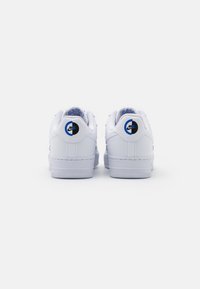 Nike Sportswear AIR FORCE 1 - Joggesko - white/hyper royal/black